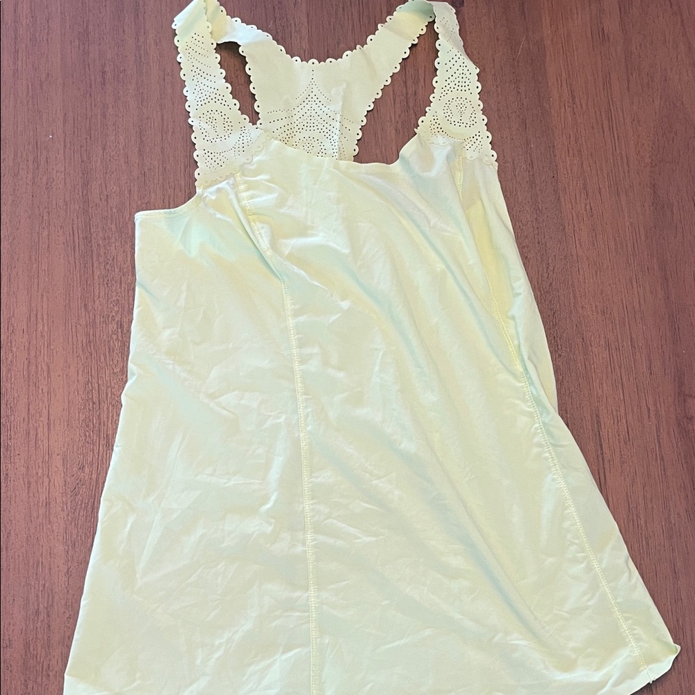Lululemon Run A Marathon Singlet